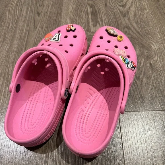 Pink crocs - Picture 1 of 2